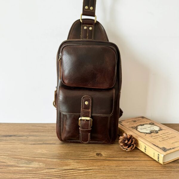 Men's Retro Leather Shoulder Bag Crossbody Sling & Travel Bag.